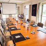 Western 4* スレナーケン