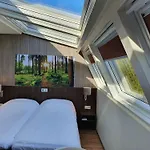 Western 4* スレナーケン