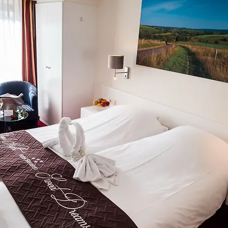 Western Hotel 4*