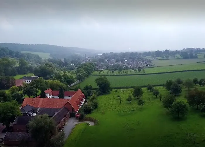 Отель Western Сленакен